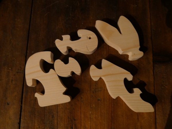 Puzzle bois enfant lapin 5 pièces à retrouver dans notre magasin à termignon