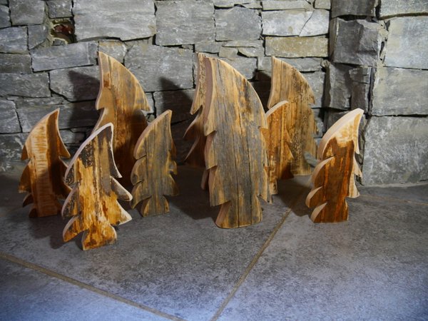 Petit Sapin en bois rustique, déco NOËL, commerce de Haute Maurienne Vanoise